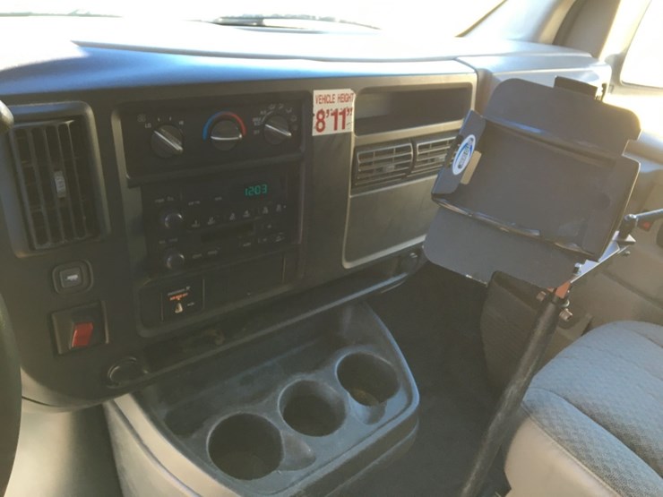 2007-chevrolet-express-2500-image-7