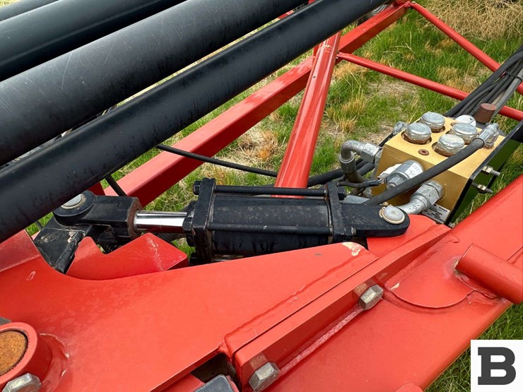 2012-case-800-image-16