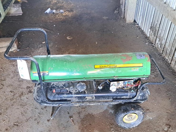 #113-•-john-deere-ac-215-heater-image-1