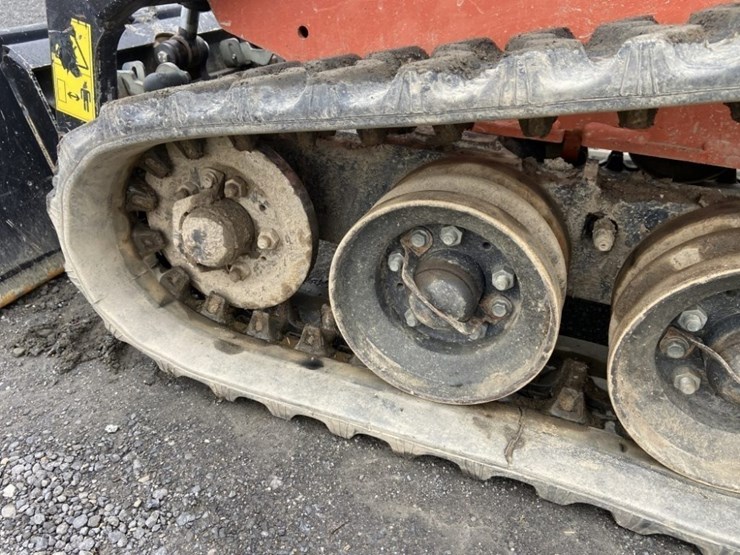 2020-ditch-witch-sk800-image-11