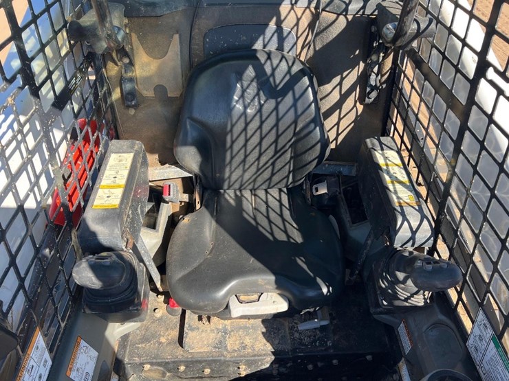 2019-bobcat-t595-image-26