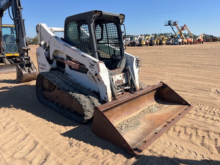 2012-bobcat-t770-image-6