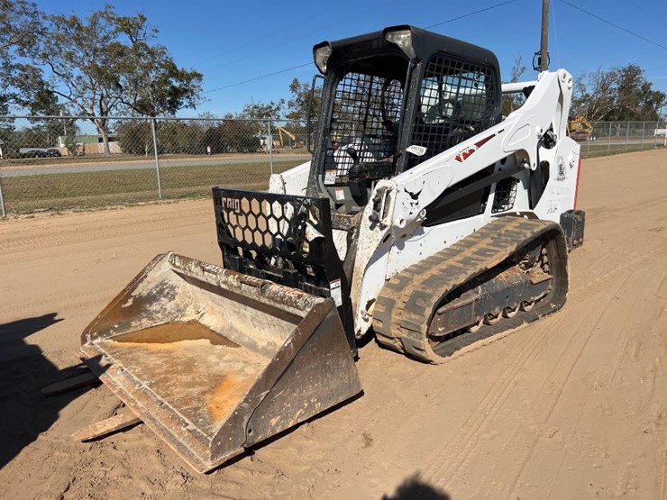 2019-bobcat-t595-image-8