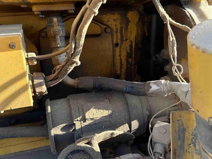 2001-caterpillar-3508-image-16