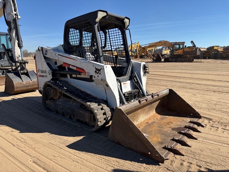 2015-bobcat-t550-image-4