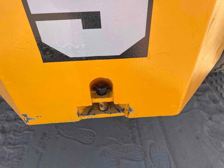 2008-sellick-sd80-image-18