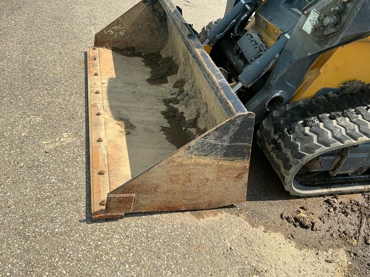 2019-deere-333g-image-11