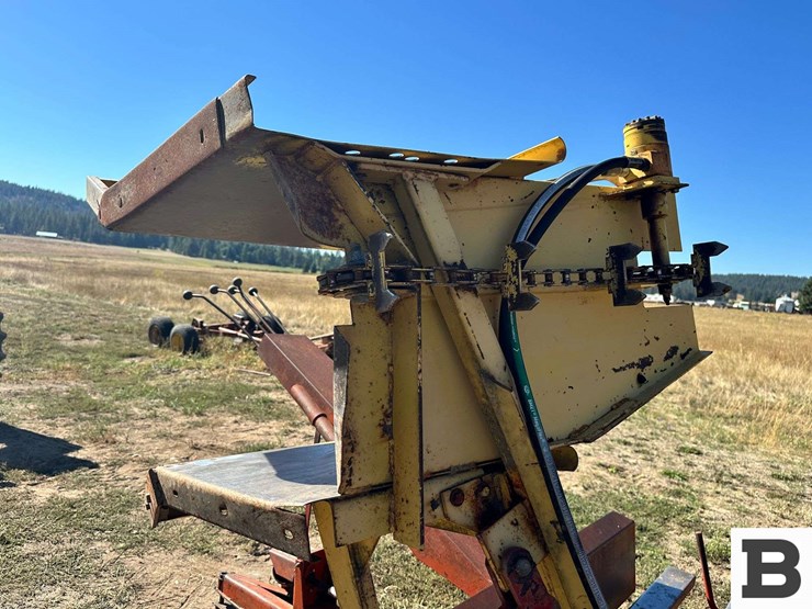 new-holland-1032-image-20