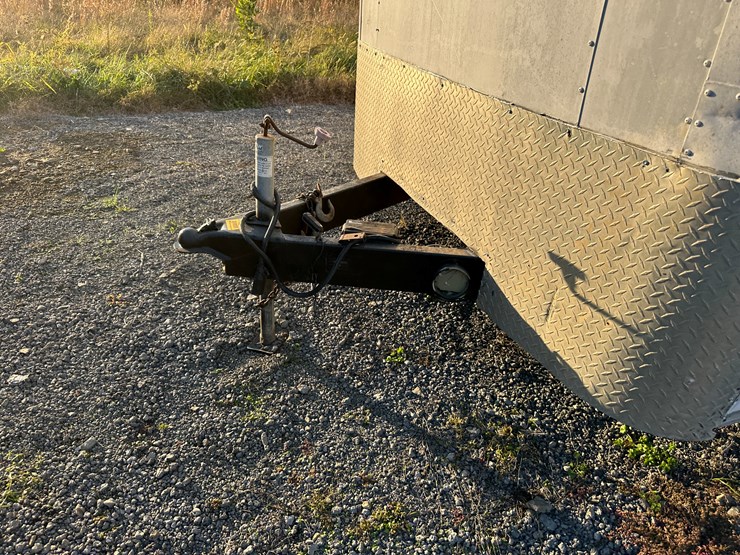 #32839-•-16'-t/a-enclosed-cargo-trailer-vin:-16hpb16244h122978-image-26