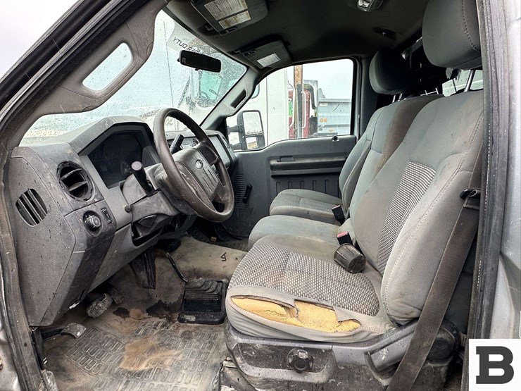 2011-ford-f450-image-18