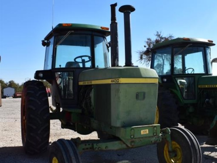 john-deere-4430-image-2
