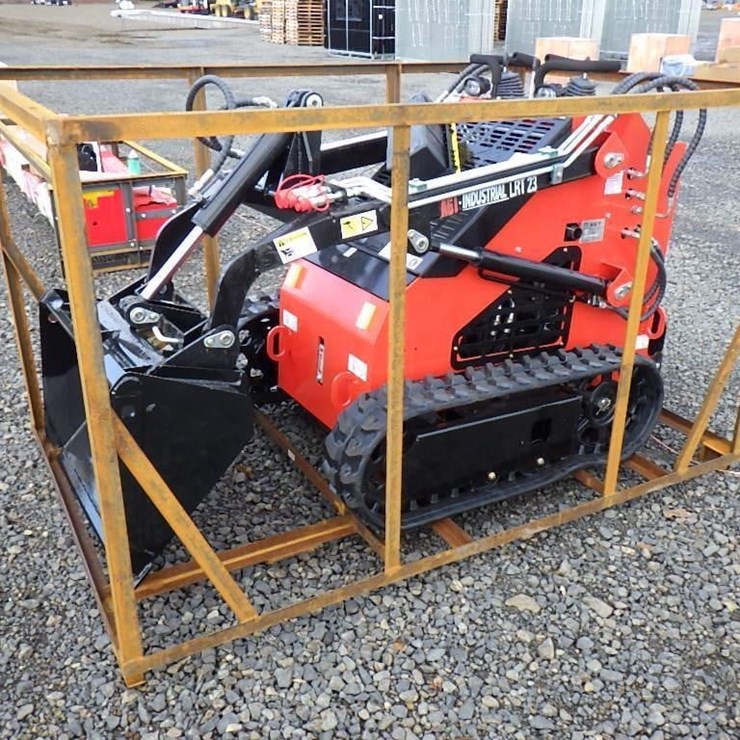 2025 AGT LRT23 Skid Steer Tracked Loader