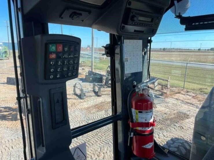 2018-deere-672g-image-30