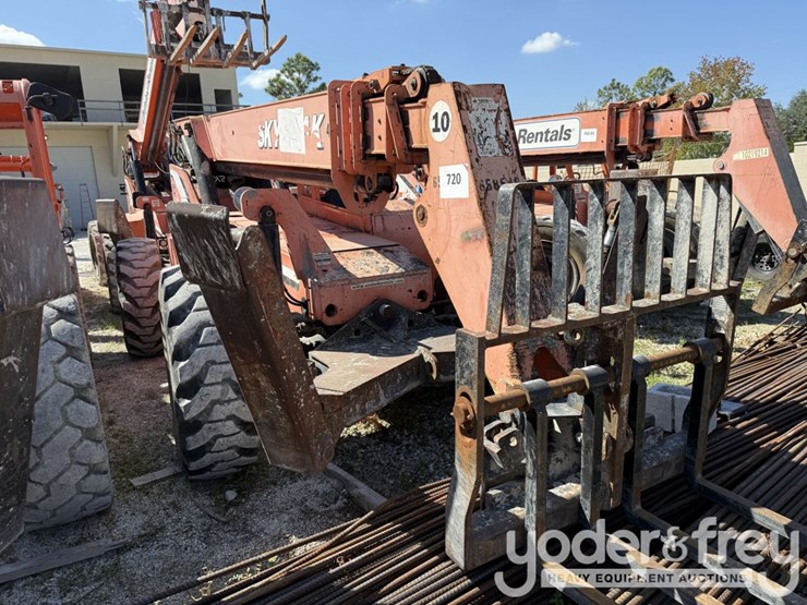 2013-sky-trak-10054-image-1