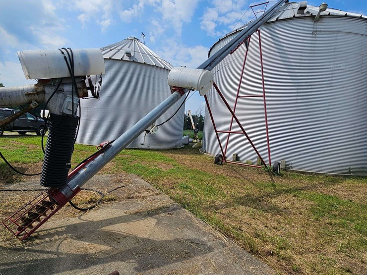 hutchinson-electric-auger-(longer)-image-1