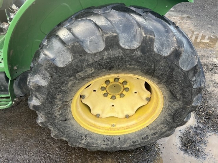 2009-john-deere-5075m-4wd-utility-tractor-image-15