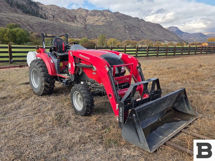 2021-mahindra-1640-image-3