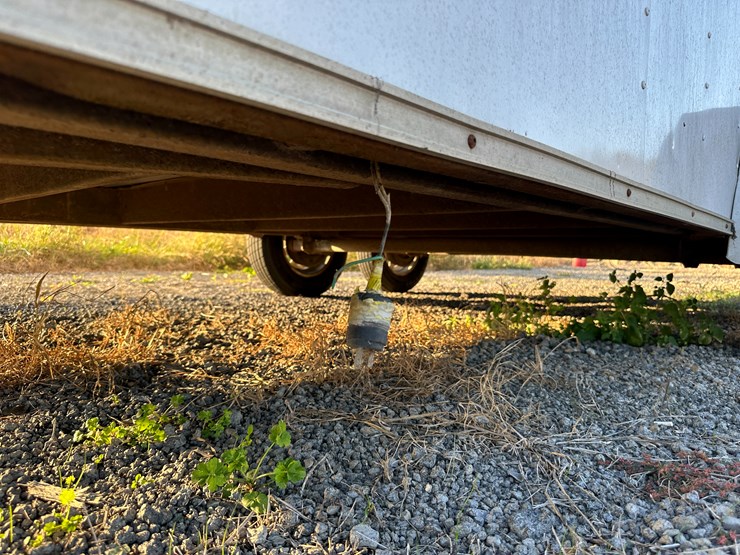 #32839-•-16'-t/a-enclosed-cargo-trailer-vin:-16hpb16244h122978-image-24