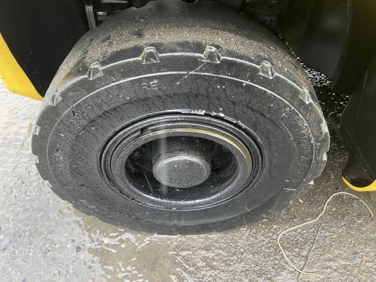 yale-50vx-forklift-image-21