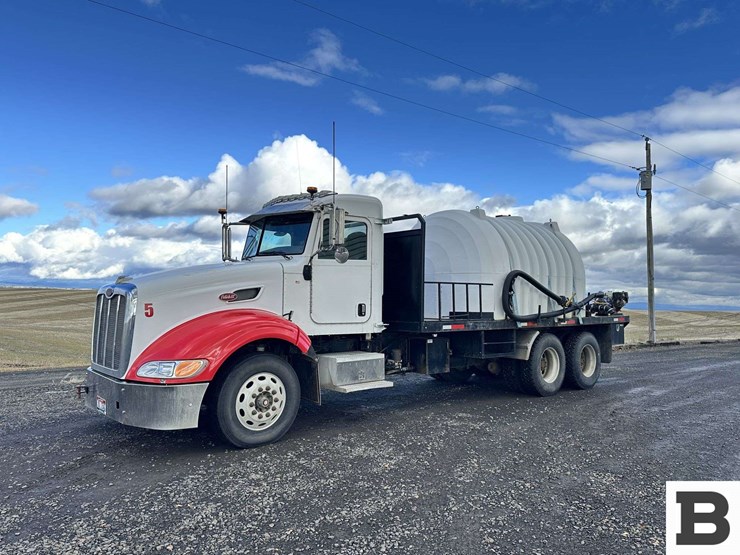 2008-peterbilt-386-image-1