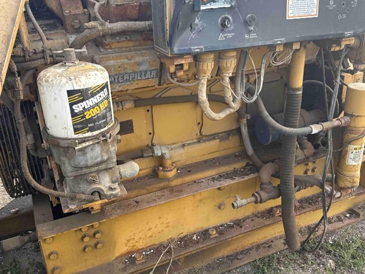 2001-caterpillar-3508-image-16