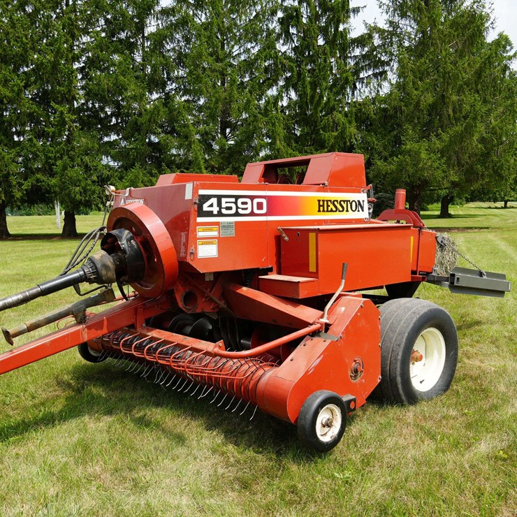 HESSTON 4590