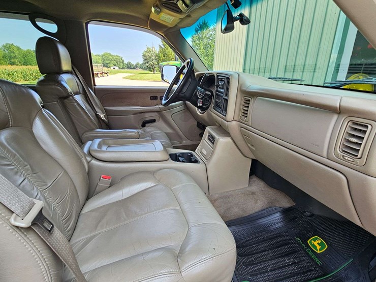 2002-chevrolet-2500hd-image-33