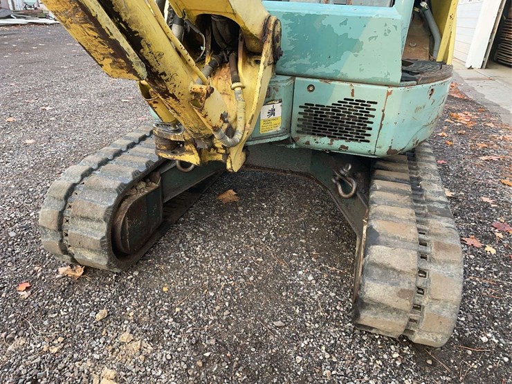 yanmar-vio35-image-6