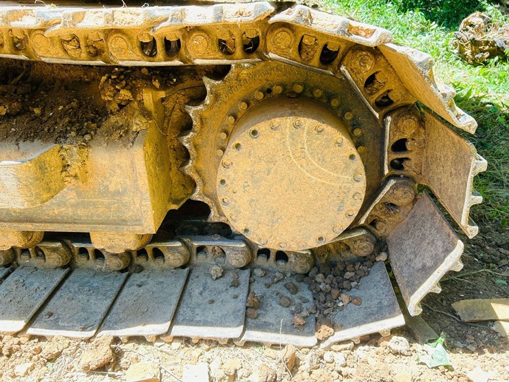 2010-doosan-dx180-lc-image-31