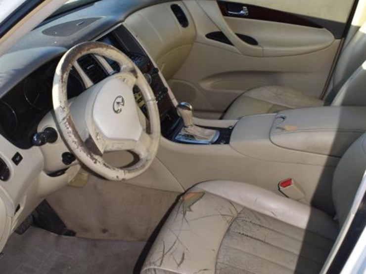 2011-infiniti-ex35-image-5