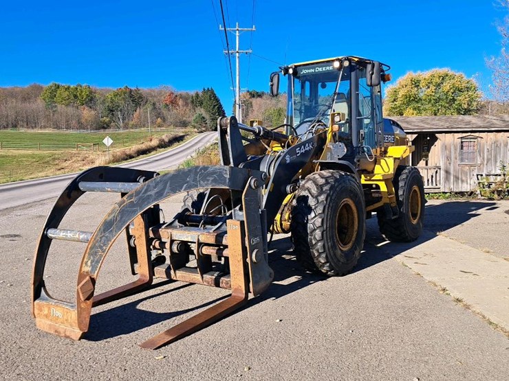2018-deere-544k-image-1