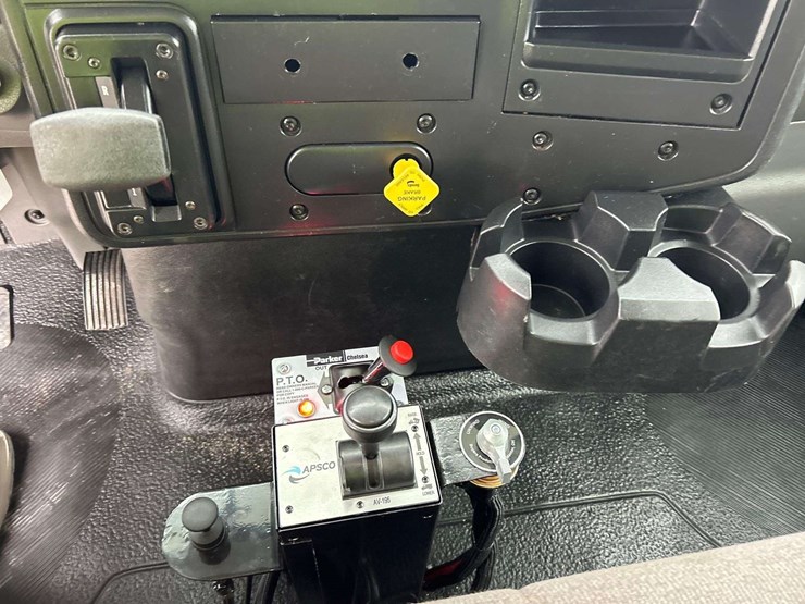 2021-international-mv607-image-23