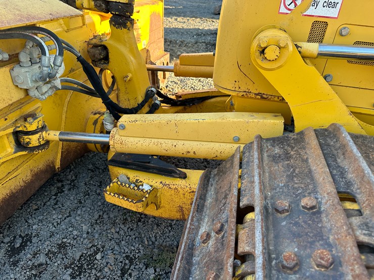 #32837-•-komatsu-39px-crawler-dozer-km10d130kka096648-image-27