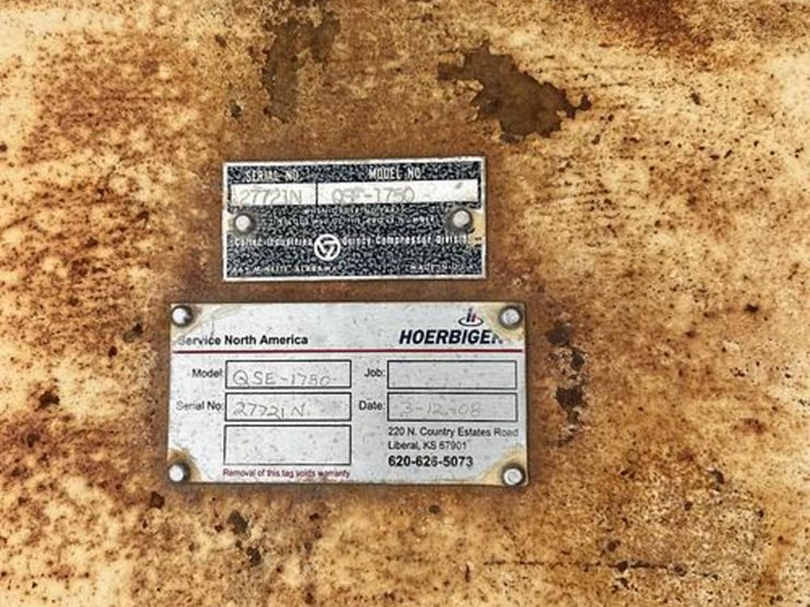 quincy-qse1750-screw-compressor-image-3