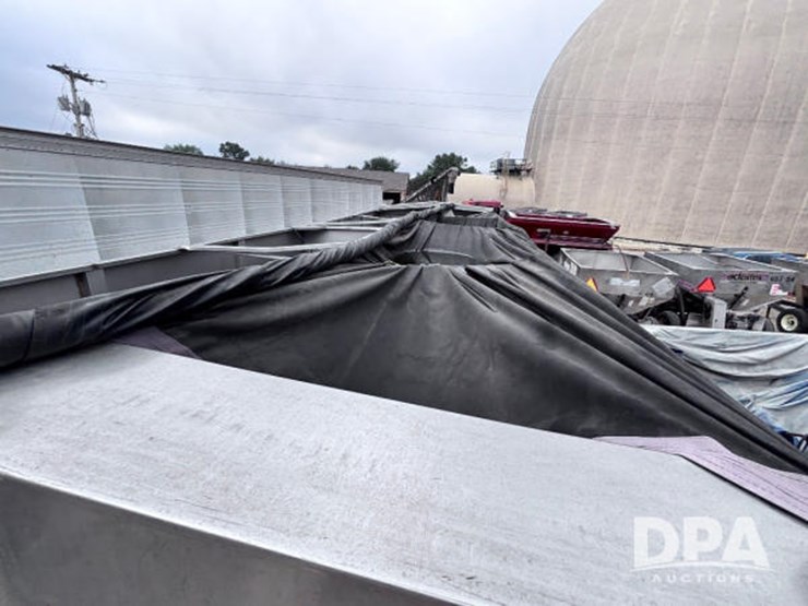 2004-magnolia-trailer-image-37