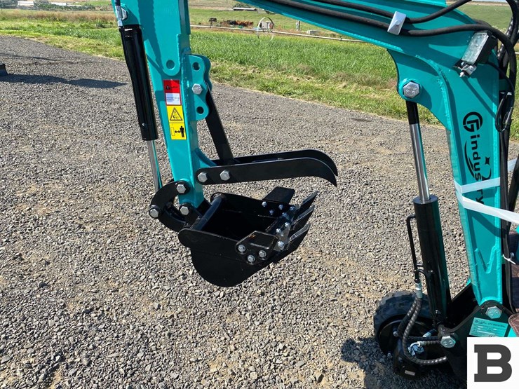 2025-cfg-industrial-h15r-mini-excavator---eltopia,-wa-image-12