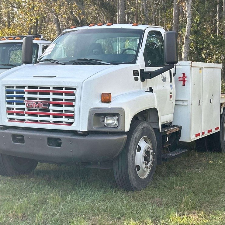 2003 UTILITY FLATBED
