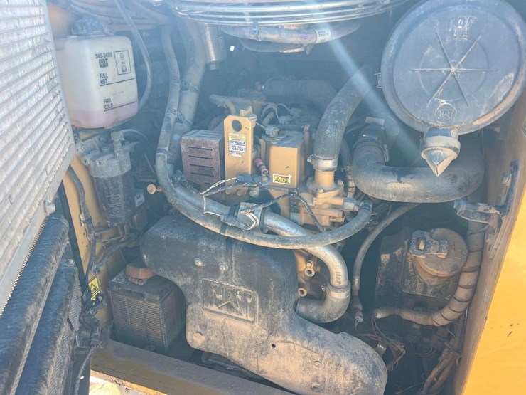 2015-caterpillar-289d-image-20