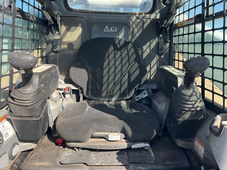 2022-bobcat-s770-image-19