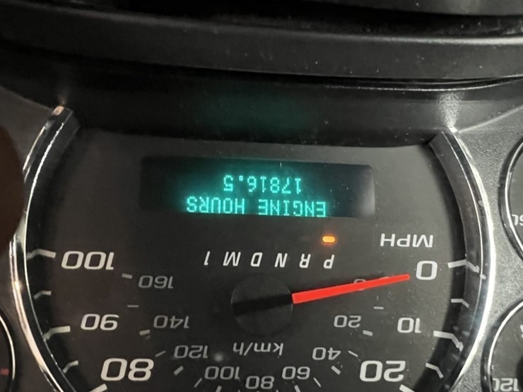 2016-chevrolet-express-paratransit-bus-image-27