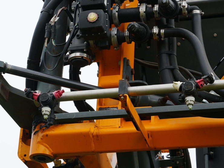 hagie-sts12-image-14