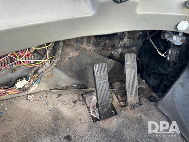 case-ih-646-image-60