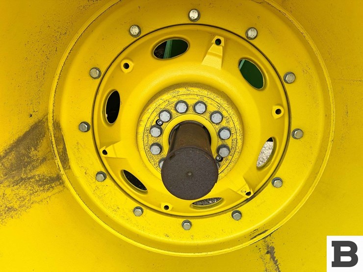 2014-john-deere-9460r-image-67