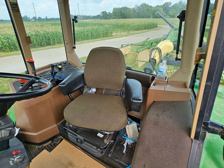 1994-john-deere-7200-image-3