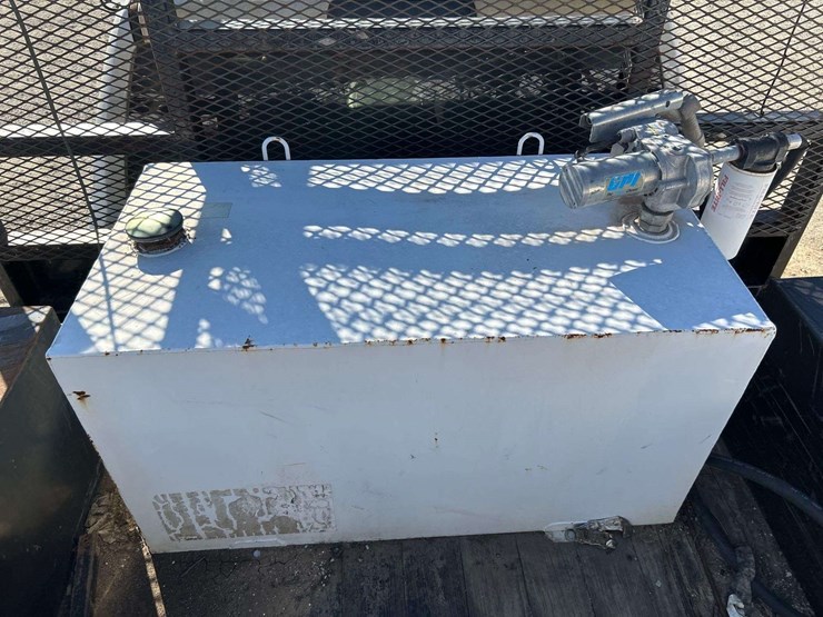 2018-dodge-ram-5500-4x4-crew-cab-flatbed-service-truck-image-24