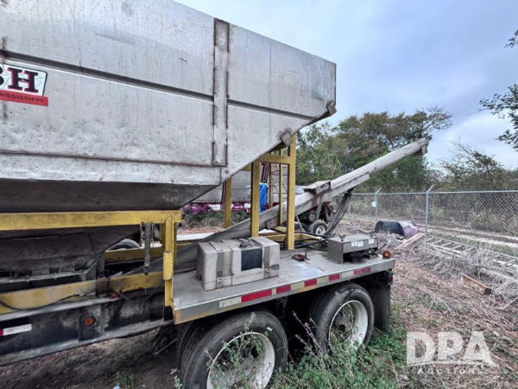 2004-magnolia-trailer-image-12