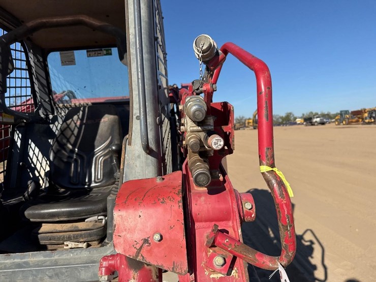 2019-takeuchi-tl12v2-image-19