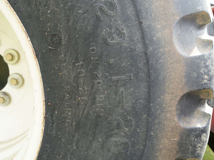 hesston-8550s-self-propelled-mower-conditioner-image-30