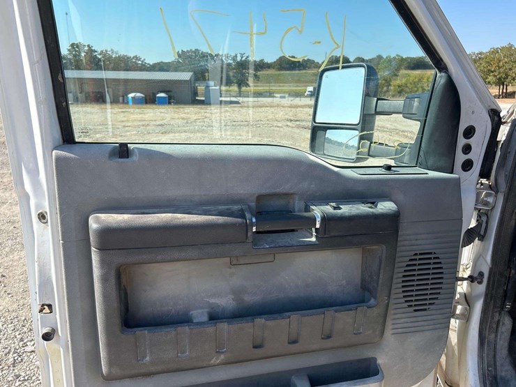 2015-ford-f350-image-12