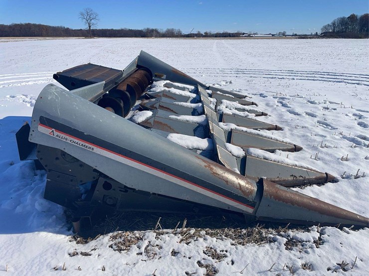 allis-chalmers-630a-corn-head-image-10